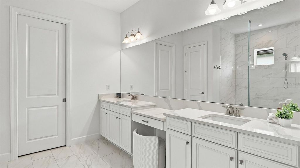 Image 43 of property listing at 4607 TRENTO PLACE, Bradenton, FL 34211