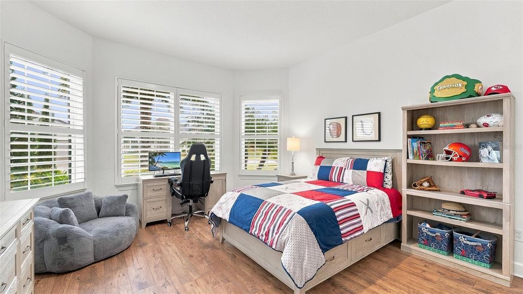 Image 48 of property listing at 4607 TRENTO PLACE, Bradenton, FL 34211