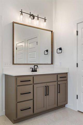 24237 Western Avenue, Washington, OK 73093