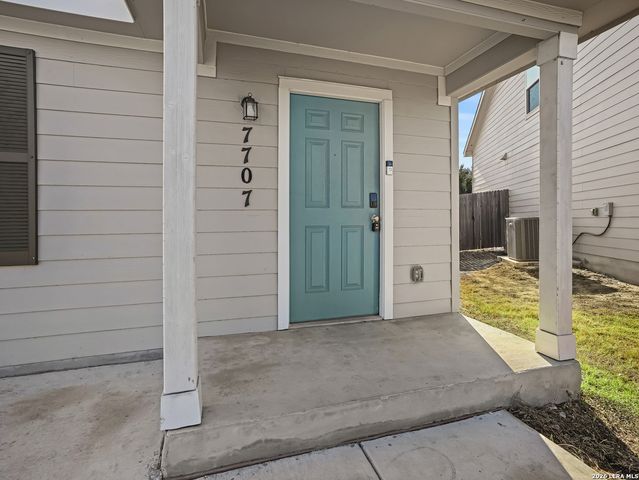 7707 Nopalitos Cove, San Antonio, TX 78239