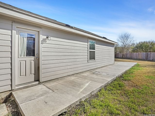 7707 Nopalitos Cove, San Antonio, TX 78239