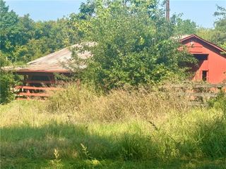 100 W Greenwood / Fulbright Hall, Fayetteville, AR 72701