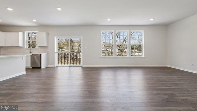 126 WINDING RD, Forks Township, PA 18040