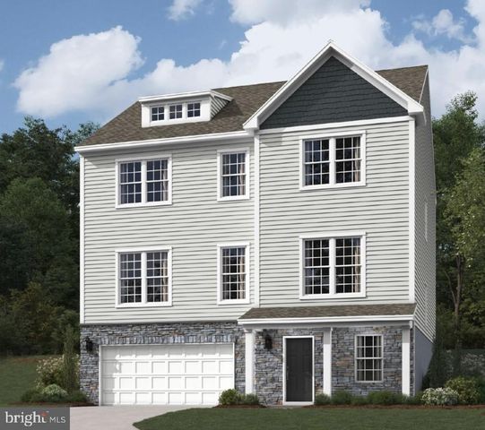 126 WINDING RD, Forks Township, PA 18040