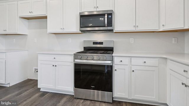 126 WINDING RD, Forks Township, PA 18040