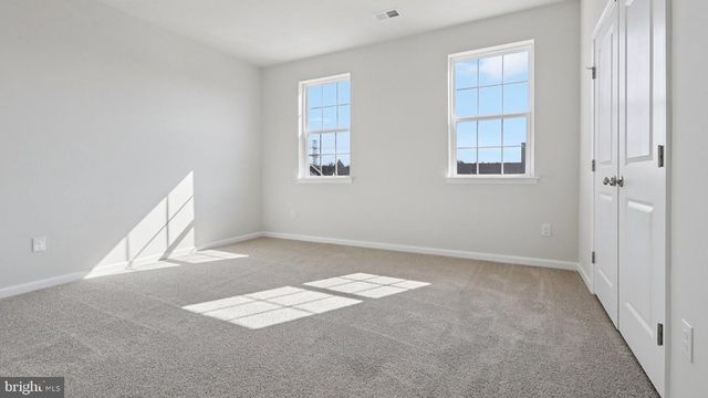 126 WINDING RD, Forks Township, PA 18040