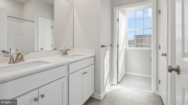 126 WINDING RD, Forks Township, PA 18040