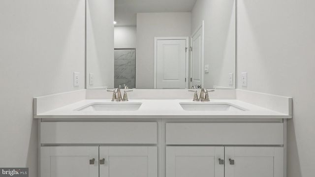 126 WINDING RD, Forks Township, PA 18040
