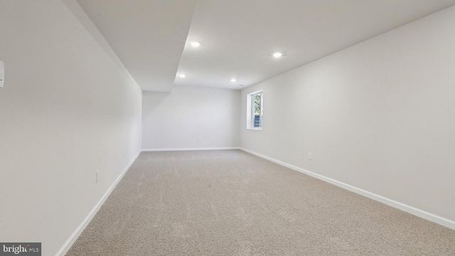 126 WINDING RD, Forks Township, PA 18040