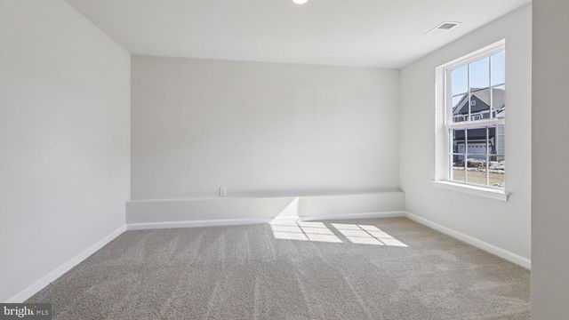 126 WINDING RD, Forks Township, PA 18040
