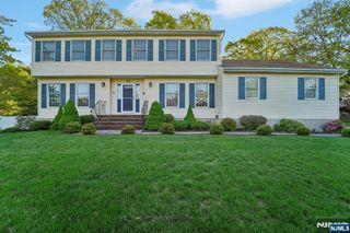 86 Timberline Drive, Wayne, NJ 07470