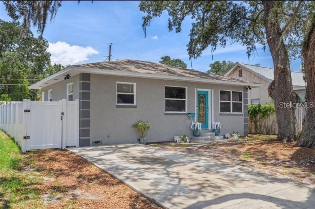 3909 18TH AVENUE S, St Petersburg, FL 33711