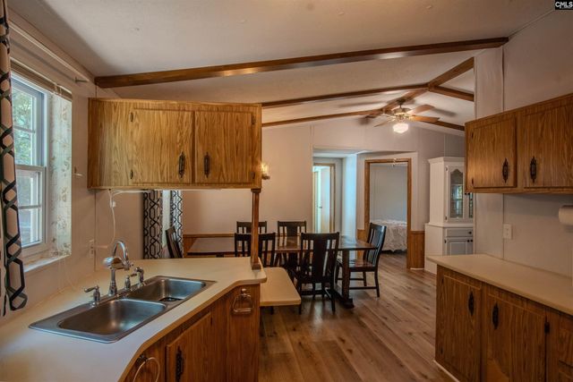 938 Blacksgate Road E, Prosperity, SC 29127