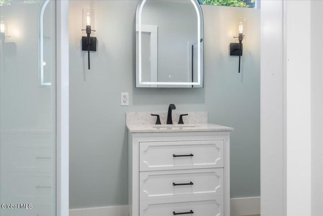 33 James Street, Lake George, NY 12845