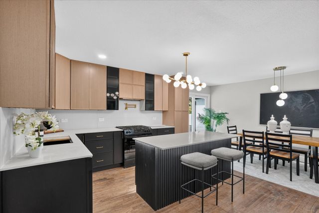 2208 Springhill Drive, Dallas, TX 75228
