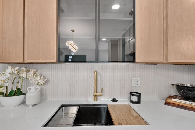 2208 Springhill Drive, Dallas, TX 75228