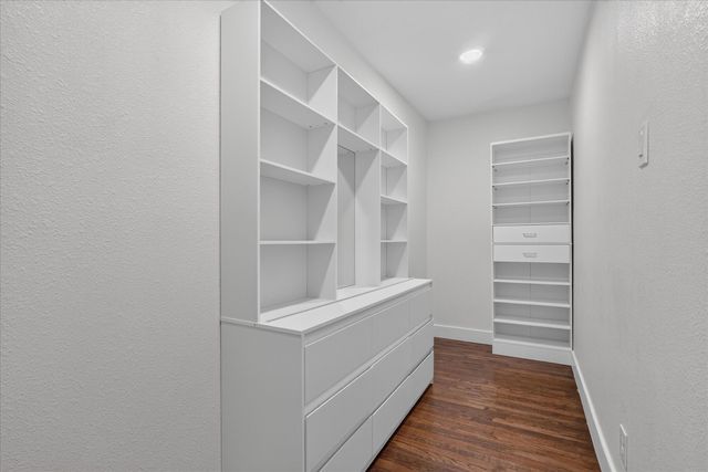 2208 Springhill Drive, Dallas, TX 75228