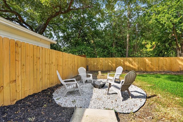 2208 Springhill Drive, Dallas, TX 75228