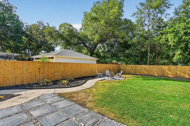 2208 Springhill Drive, Dallas, TX 75228
