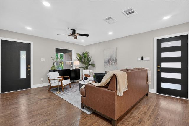 2208 Springhill Drive, Dallas, TX 75228