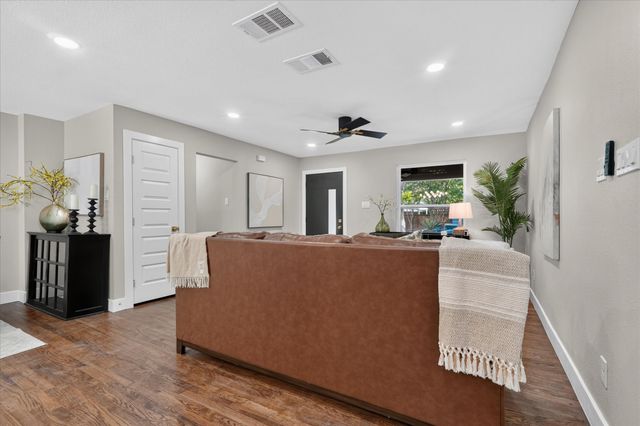 2208 Springhill Drive, Dallas, TX 75228