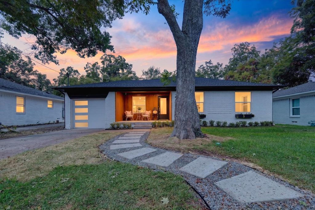 2208 Springhill Drive, Dallas, TX 75228