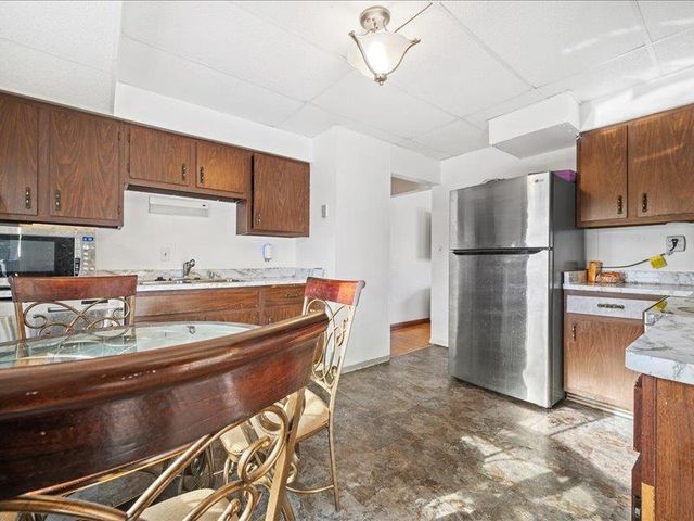 8827 W Lawn Avenue, Milwaukee, WI 53225