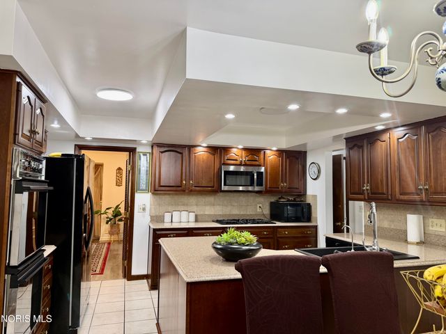 4837 Springbrook Drive, Toledo, OH 43615