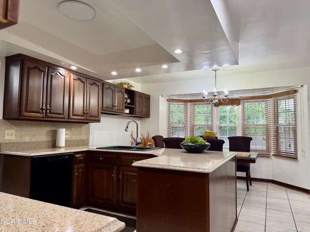 4837 Springbrook Drive, Toledo, OH 43615
