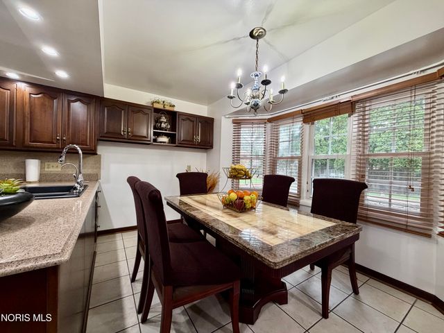 4837 Springbrook Drive, Toledo, OH 43615