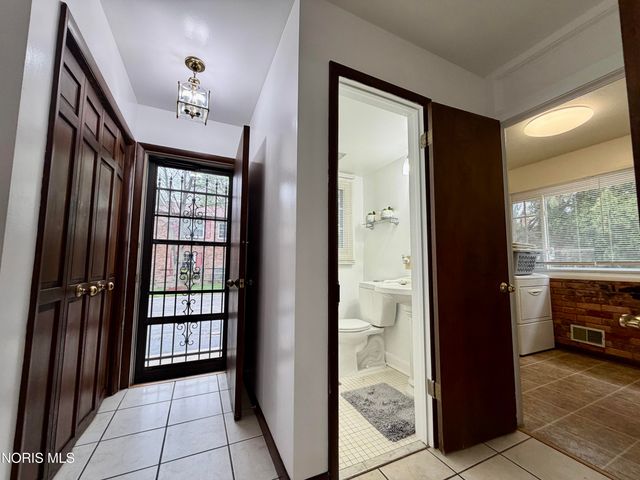 4837 Springbrook Drive, Toledo, OH 43615