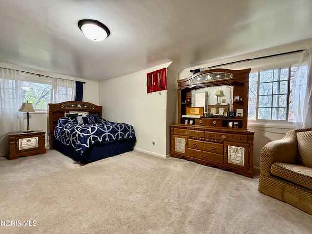 4837 Springbrook Drive, Toledo, OH 43615