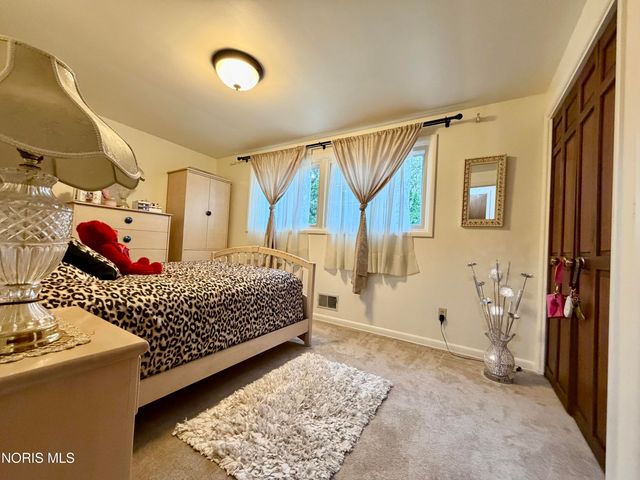 4837 Springbrook Drive, Toledo, OH 43615