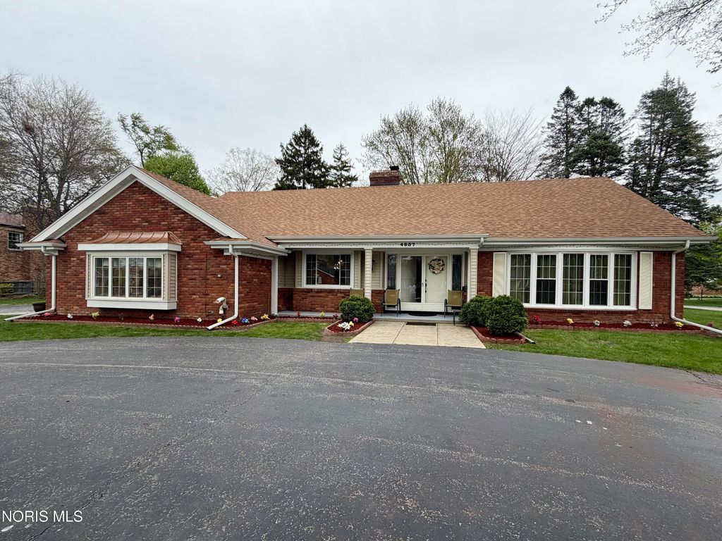 4837 Springbrook Drive, Toledo, OH 43615