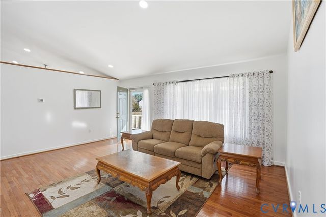 16141 Catalpa Dr, Hanover, VA 23069