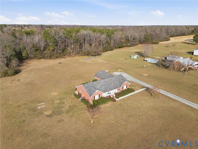 16141 Catalpa Dr, Hanover, VA 23069