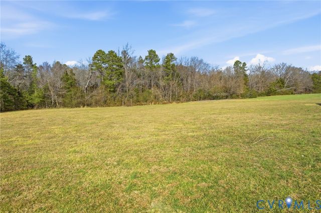 16141 Catalpa Dr, Hanover, VA 23069