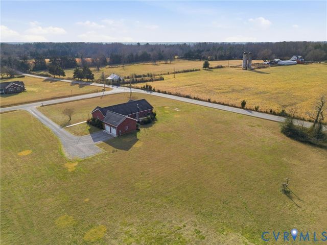 16141 Catalpa Dr, Hanover, VA 23069