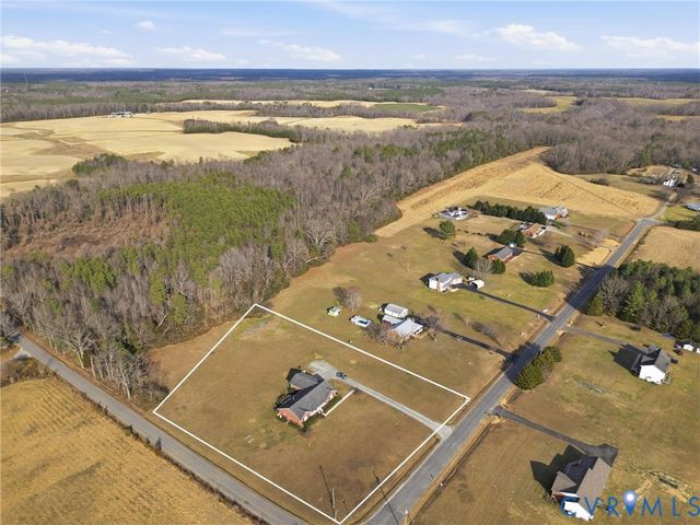 16141 Catalpa Dr, Hanover, VA 23069