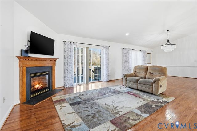 16141 Catalpa Dr, Hanover, VA 23069