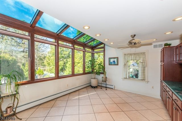 53 Circle Dr, Parsippany-troy Hills Twp., NJ 07878