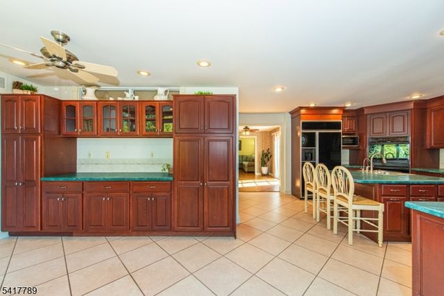 53 Circle Dr, Parsippany-troy Hills Twp., NJ 07878