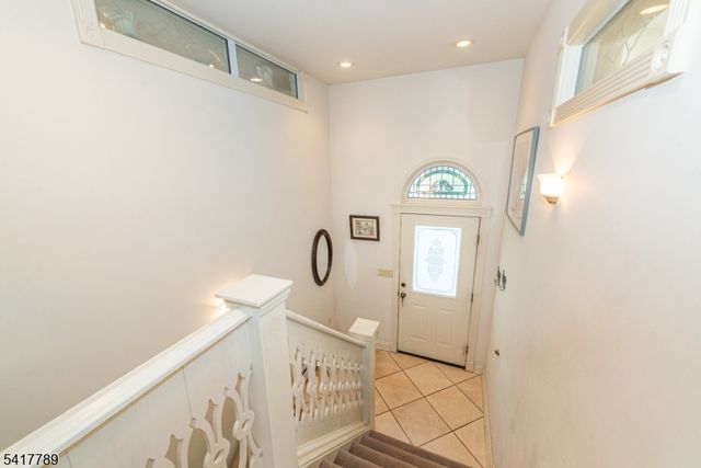 53 Circle Dr, Parsippany-troy Hills Twp., NJ 07878