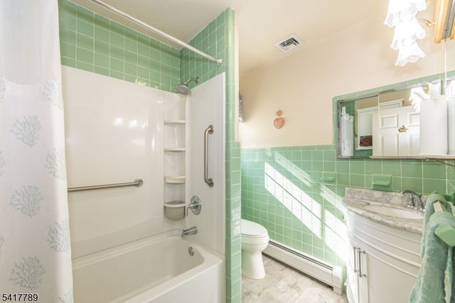 53 Circle Dr, Parsippany-troy Hills Twp., NJ 07878