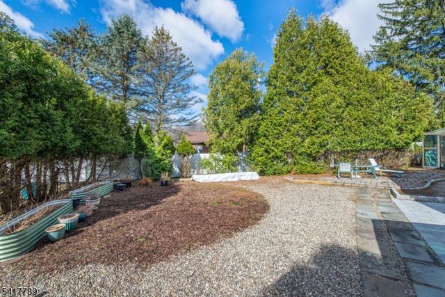 53 Circle Dr, Parsippany-troy Hills Twp., NJ 07878