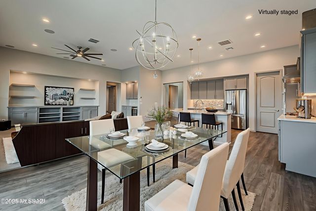 525 N Sonoma Vista Drive, Green Valley, AZ 85614