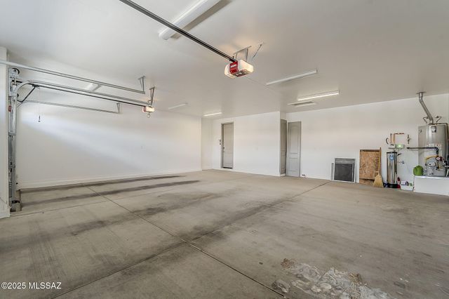 525 N Sonoma Vista Drive, Green Valley, AZ 85614