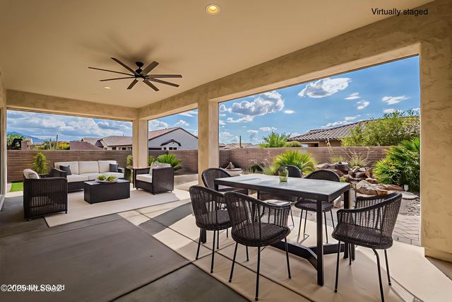 525 N Sonoma Vista Drive, Green Valley, AZ 85614