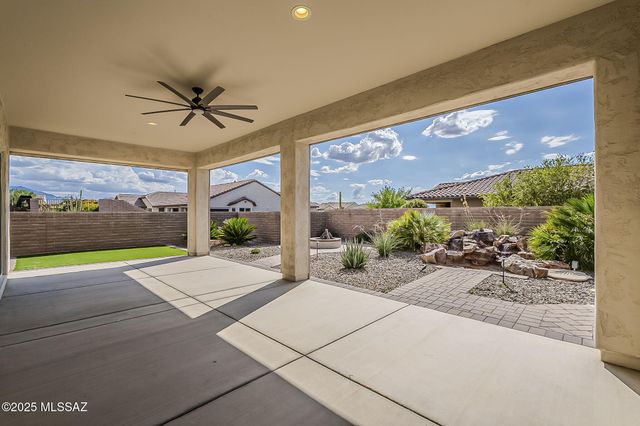 525 N Sonoma Vista Drive, Green Valley, AZ 85614