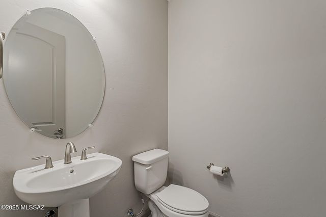 525 N Sonoma Vista Drive, Green Valley, AZ 85614